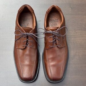 Johnston & Murphy Tan Leather Oxfords